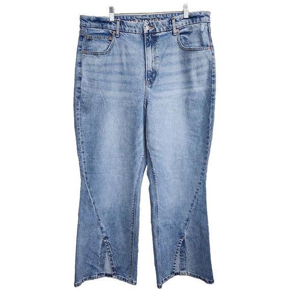 AMERICAN EAGLE Curvy '90s Bootcut Jeans Split Hem Seam Light Wash SZ 18S Short - Picture 2 of 14